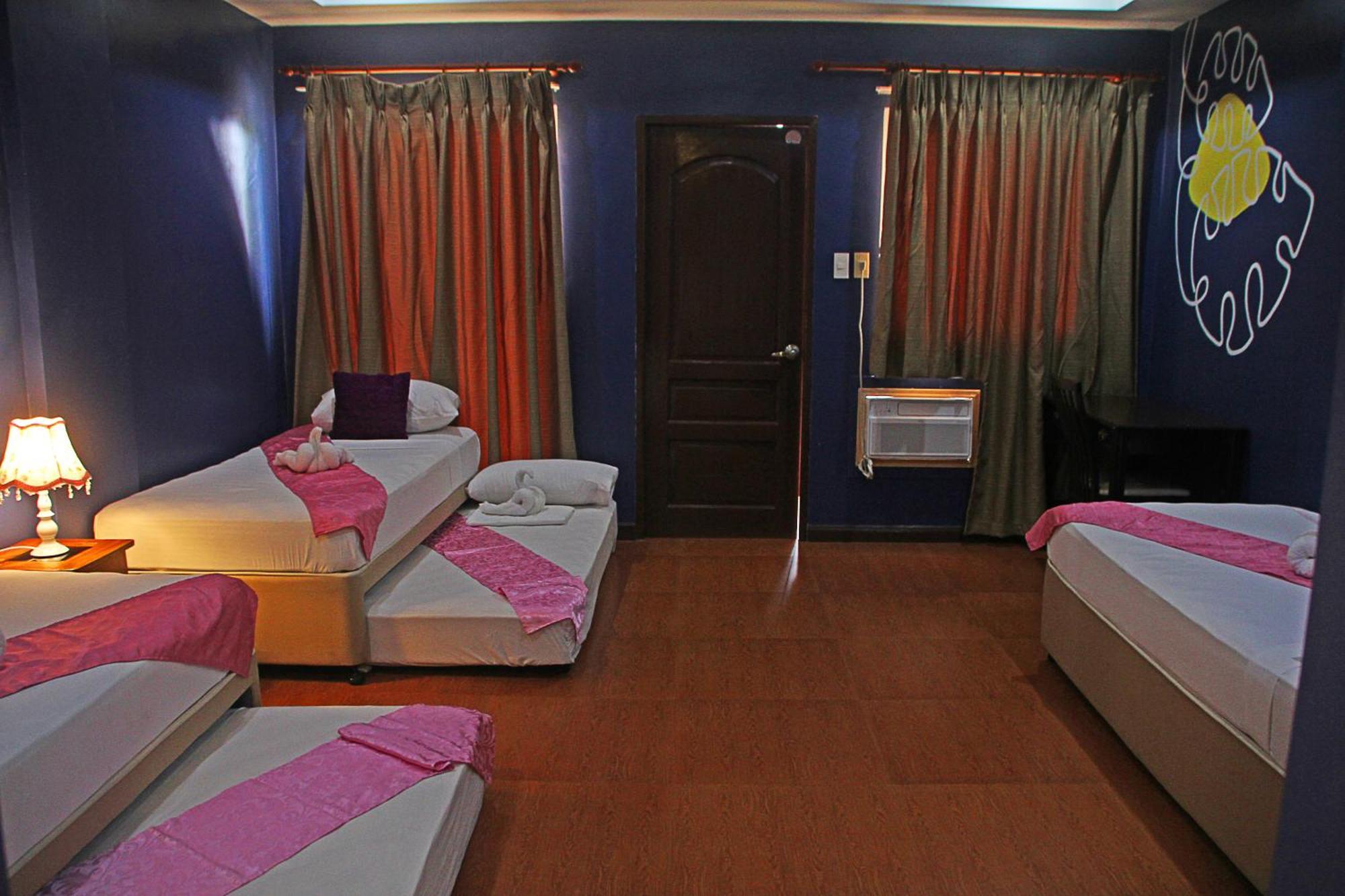 Hotel Palacio Puerto Princesa Kültér fotó