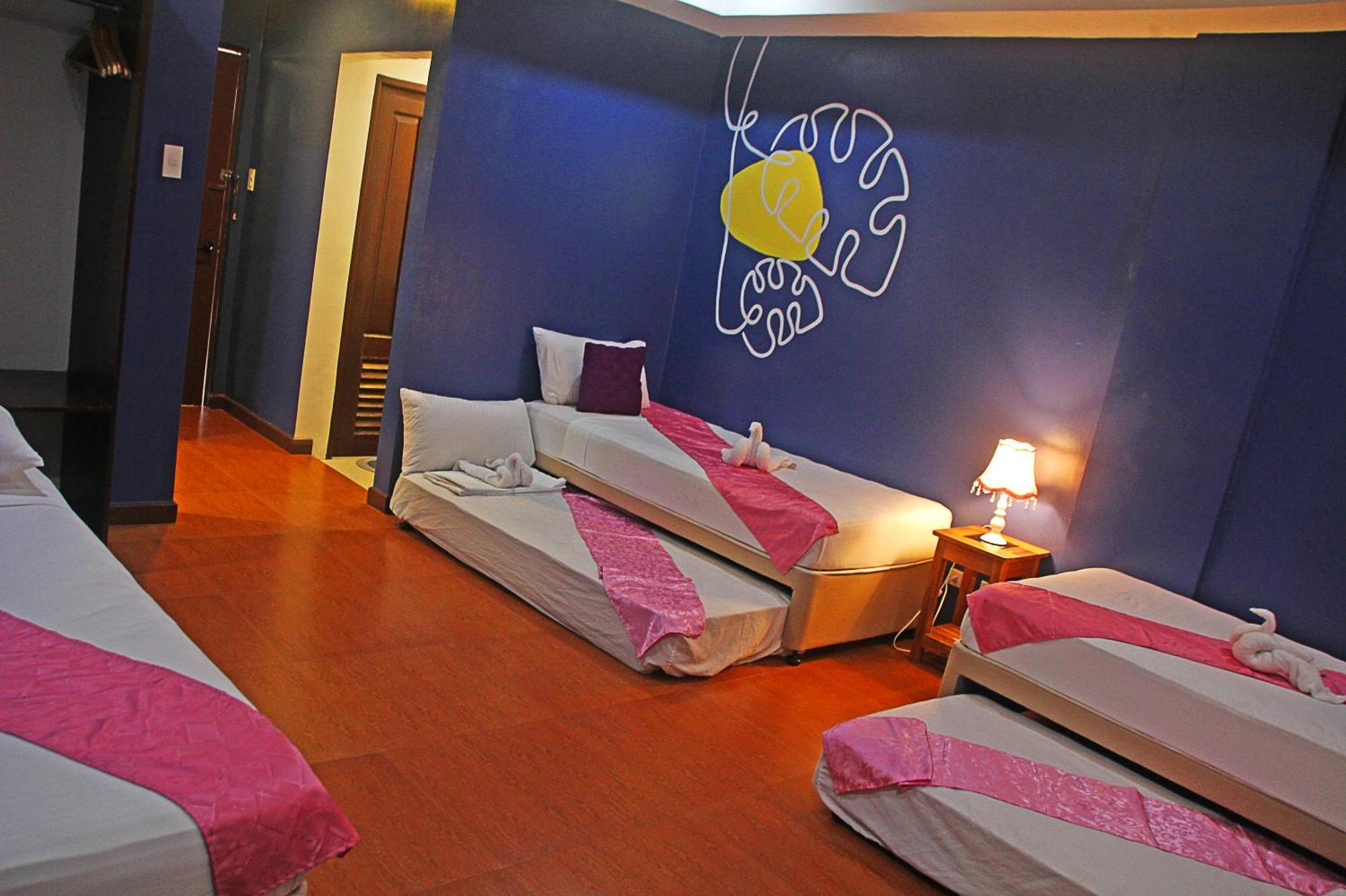 Hotel Palacio Puerto Princesa Kültér fotó
