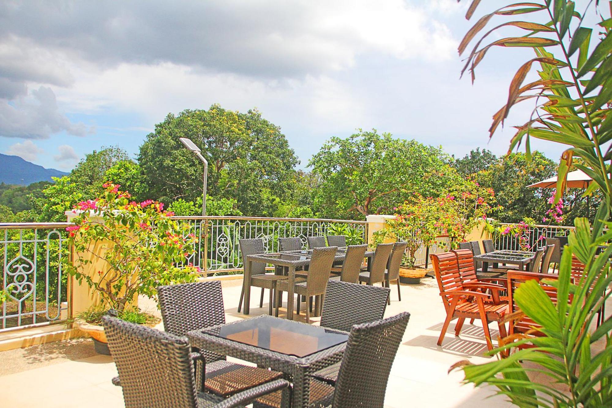 Hotel Palacio Puerto Princesa Kültér fotó