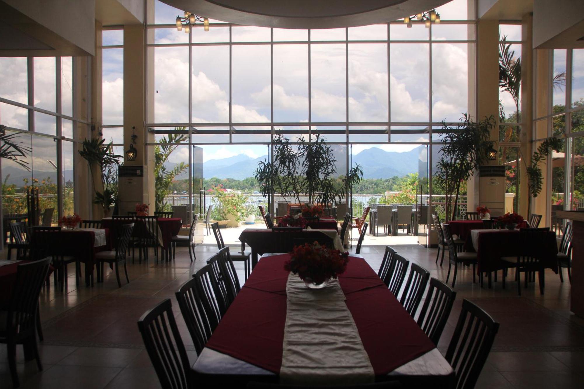 Hotel Palacio Puerto Princesa Kültér fotó