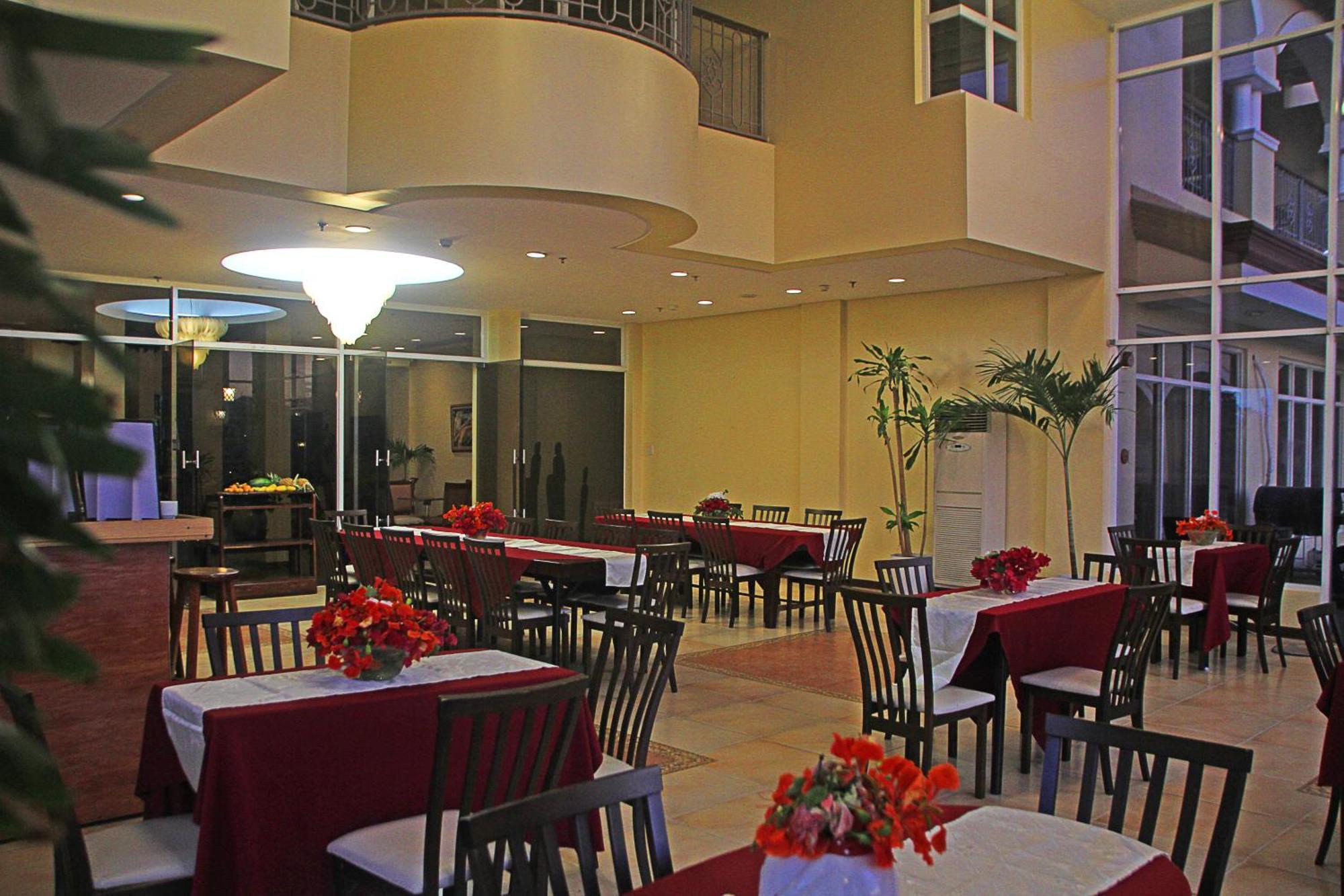 Hotel Palacio Puerto Princesa Kültér fotó