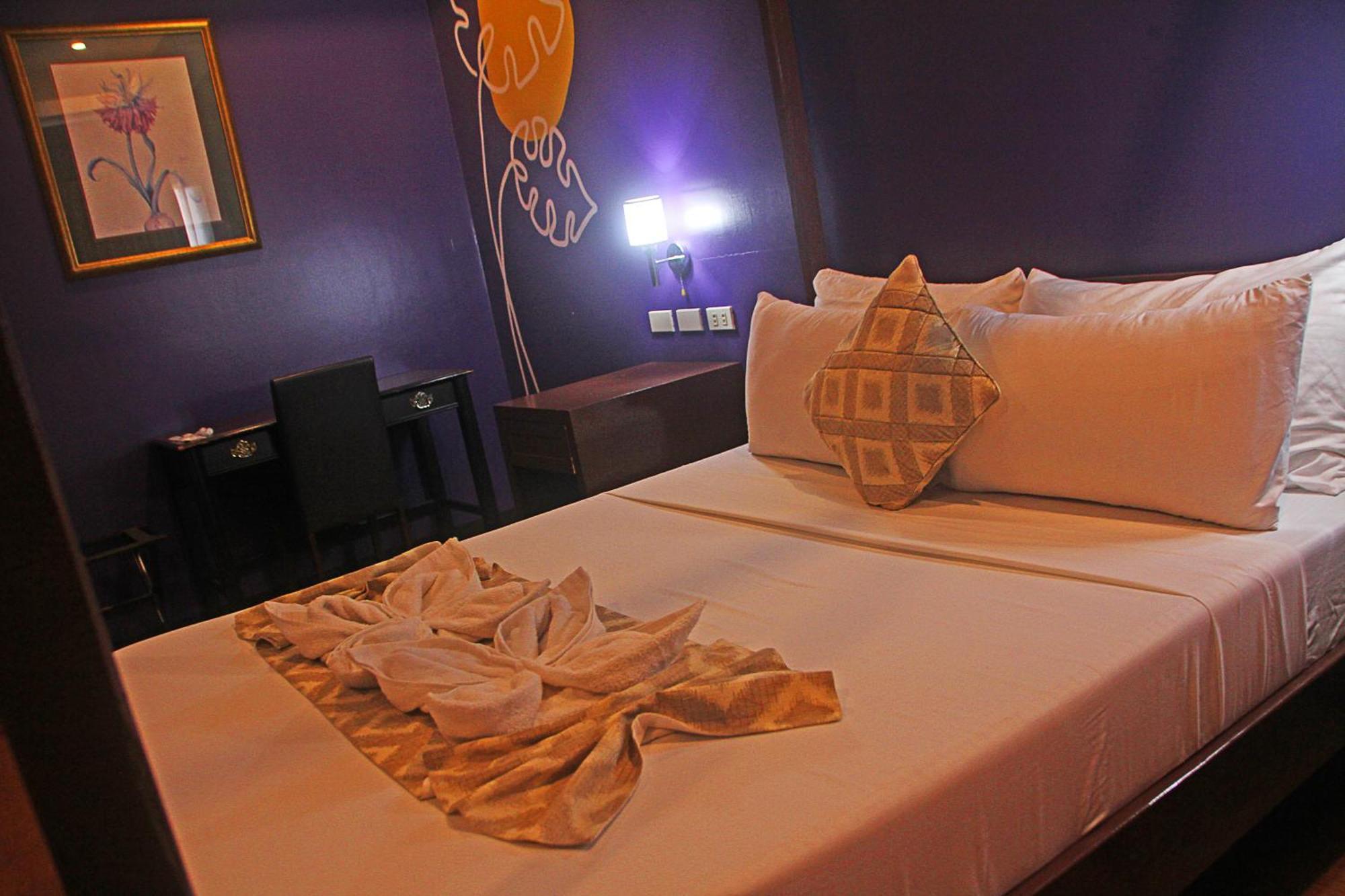 Hotel Palacio Puerto Princesa Kültér fotó