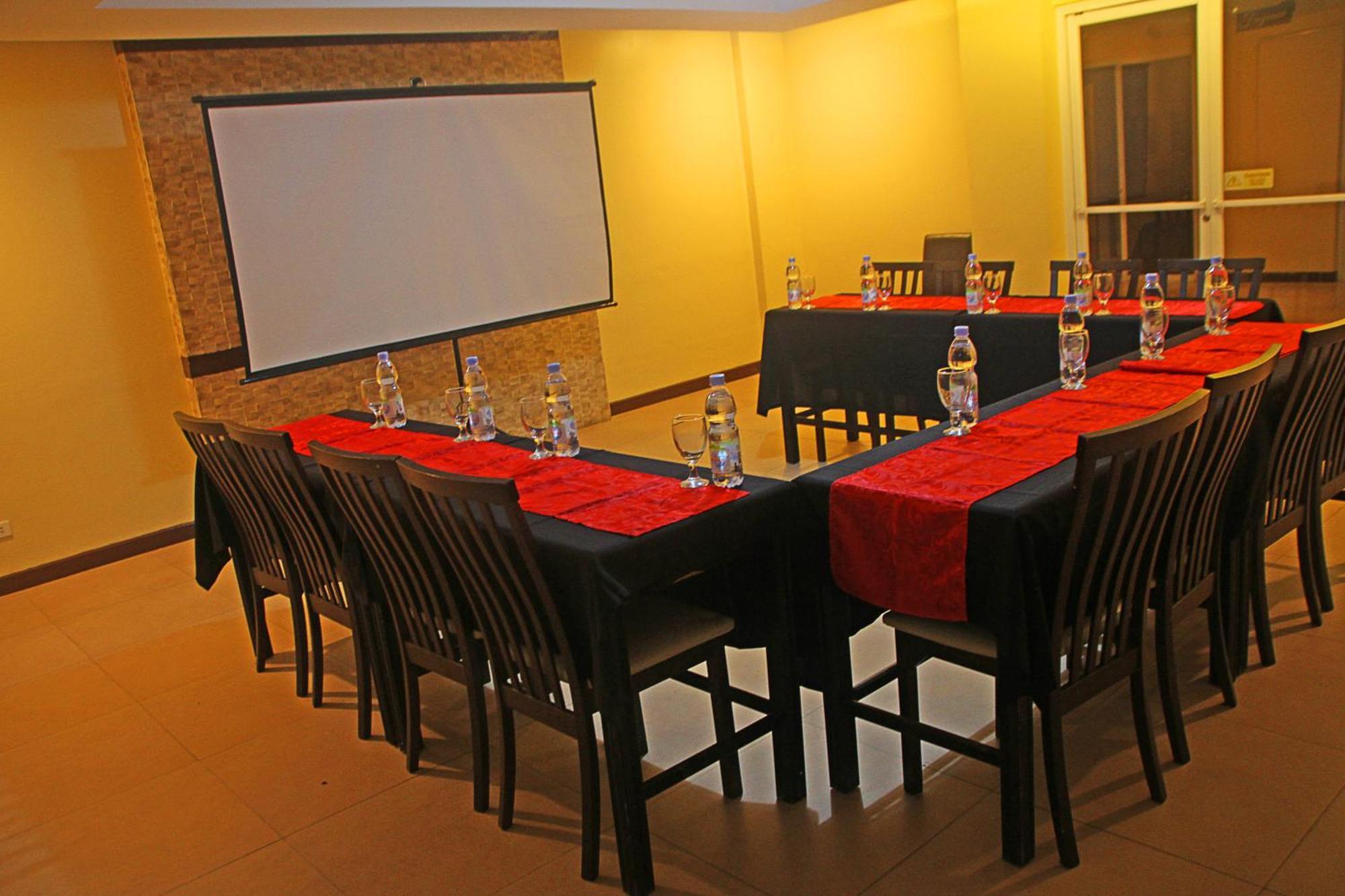 Hotel Palacio Puerto Princesa Kültér fotó