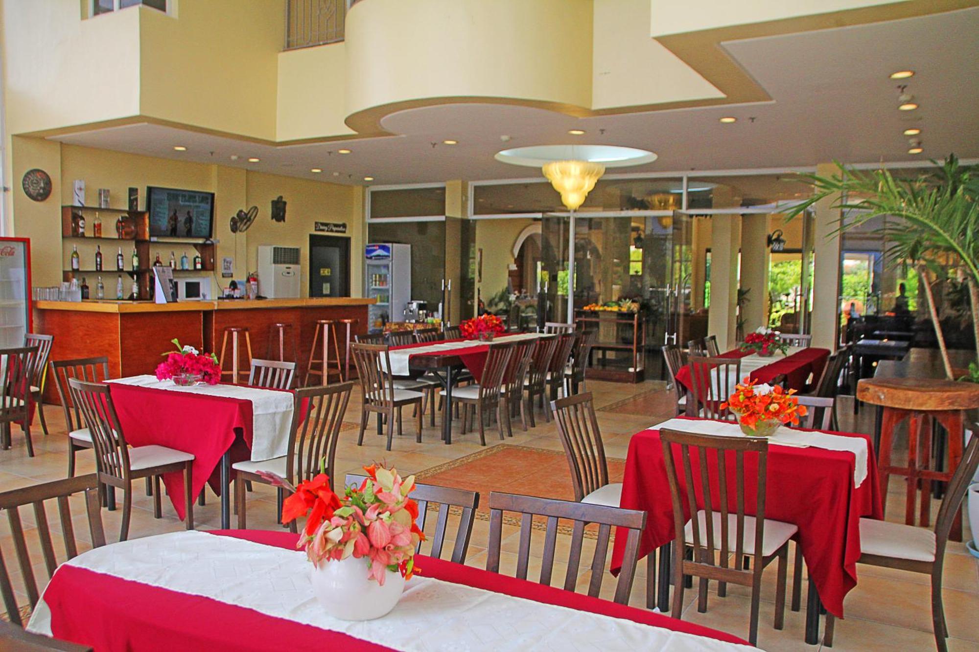 Hotel Palacio Puerto Princesa Kültér fotó