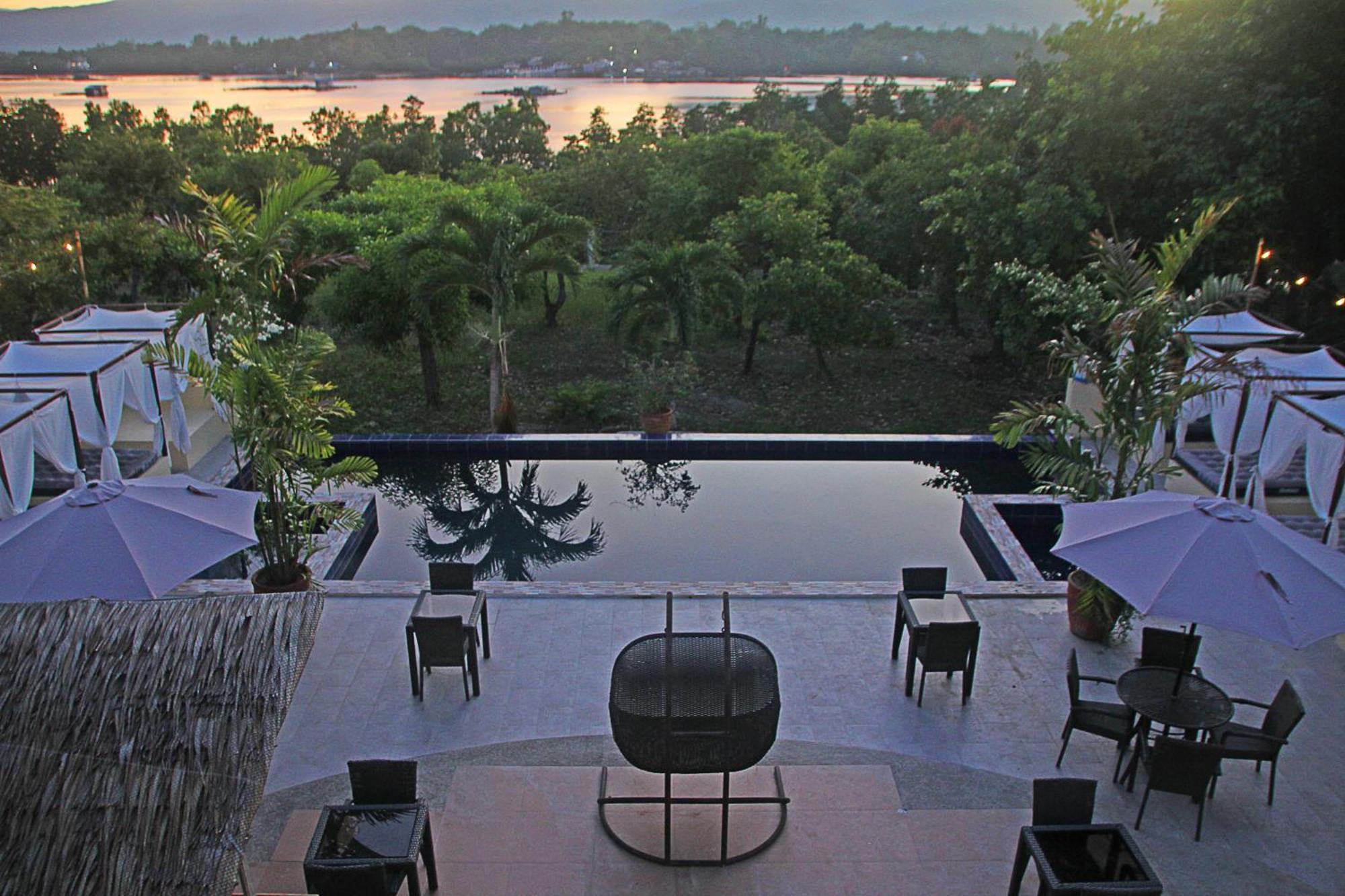 Hotel Palacio Puerto Princesa Kültér fotó